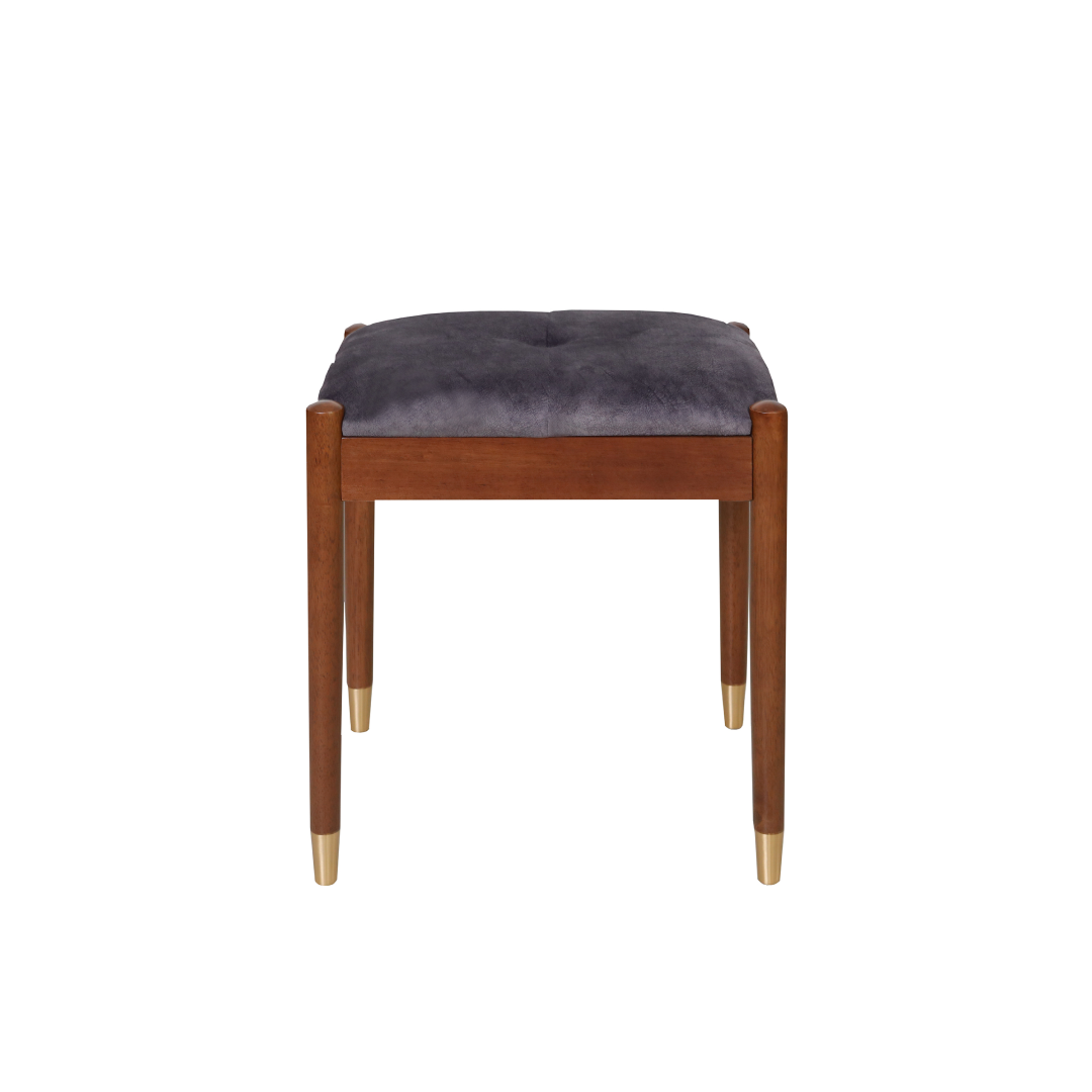 sofie_stool_1_1x.webp